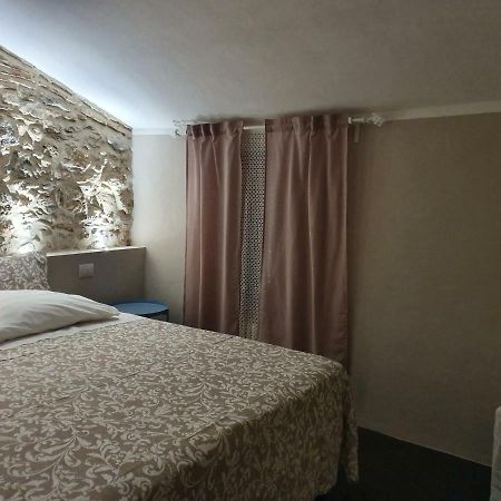 לינה וארוחת בוקר Casale di Pari Lo Scarabeo מראה חיצוני תמונה